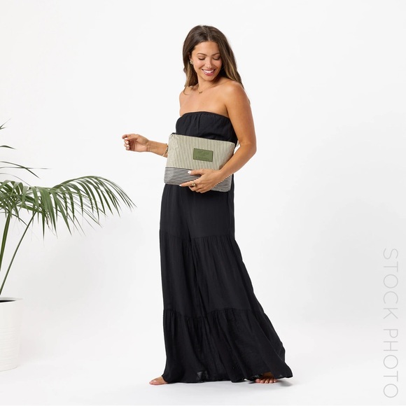 ALOHA Collection Mid Pouch - Picture 3 of 7